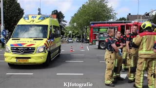 Twee gewonden en auto in de sloot bij fikse aanrijding Rozenplein Wassenaar