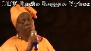 Barbara Jones -  Dream Lover    .... classic reggae vybez