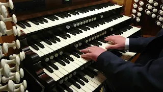 Edward Taylor plays Nun danket alle Gott by S. Karg Elert