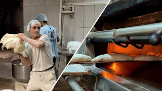 Crazy baker making tasty Bread! | Don't miss the Wrestling! | Turkish Bread Recipe!