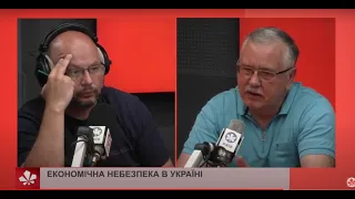 Анатолій Гриценко: Зеленський у теплій ванні, а країну - шкода