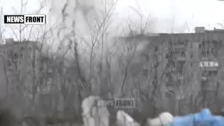 18   Углегорск  Преступления войск РФ против человечества  Обстрел из танка жилого дома