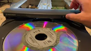 CLD-V2800 operation CD doesn’t work, Laserdisc does