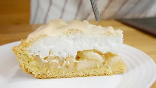 Apple and meringue pie in shortcrust pastry