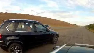 BMW X5M vs Golf GTI 7 revo st1 roll on 2