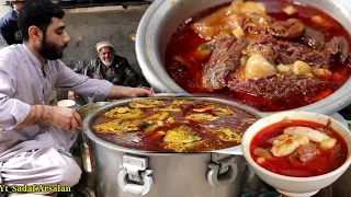 NAEEM JAN SIRI PAYE PESHAWAR|MORNING BREAKFAST IN PESHAWAR| TRADITIONAL FOOD OF PESHAWAR|STREET FOOD