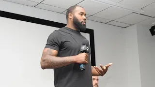 Darren McFadden speaks to Raiders rookies: "You have to go out there and work"