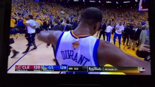 2017 NBA FINALS GAME 5 LAST 1:00 -GOLDEN STATE WARRIORS WIN CHAMPIONSHIP VS CLEVELAND CAVALIERS