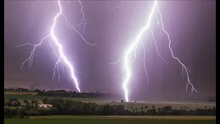 Blitzshow mit heftigen Naheinschlägen - UNWETTER - ALARM Ostdeutschland und Tschechien