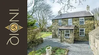 Traditional Welsh Farmhouse In The Mountains | Maes-Y-Cwm