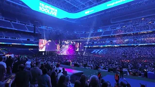 Bernabéu Stadium / Hombres G - Voy a Pasármelo Bien  / Telefonica 100 Live