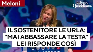 Il discorso di Giorgia Meloni al cuore dei sostenitori, e qualcuno urla: "Mai abbassare la testa"