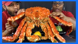 WHOLE 10 LB ALASKAN KING CRAB MUKBANG W/ BLOVE SMACKALICIOUS SAUCE