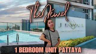 Live in Style: 1 Bedroom Unit at Pratumnak Hill Overlooking the Sea!