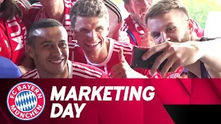 FC Bayern stars feat. James Rodríguez, Thomas Müller & co. at the Marketing Day!