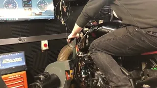 Triumph daytona 955i speedtona race bike dyno power run