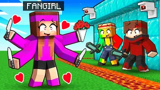 Mutant Crazy Fan Girl VS Maison ultra sécurisée sur Minecraft !