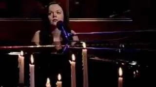 What Child Is This (Greensleeves) - Allison Crowe live w. lyrics