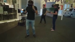 Snooker champion Ronnie O'Sullivan failing big time at this Virtual Reality game
