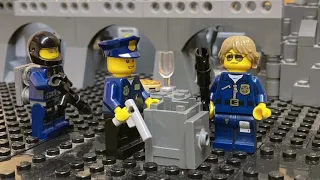 LEGO Attack On The Police Station 2
