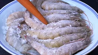 【小穎美食】解凍大蝦時切記不要用水泡，教你一招，5分鐘解凍好，簡單又快速