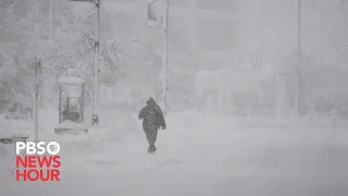 News Wrap: Winter storm brings blizzard to Midwest, tornadoes to South