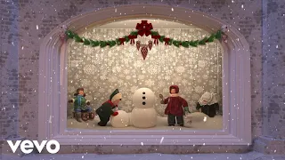 Meghan Trainor - White Christmas ft. Seth MacFarlane (Official Christmas Stroll Video)