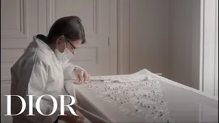 Embellishing Dior Spring-Summer 2022 Haute Couture