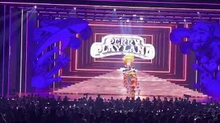 Katy Perry “Play” Las Vegas | Teenage Dream, Smile and Roar