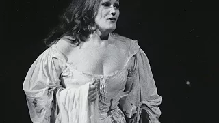 Donizetti - Lucia di Lammermoor - Mad Scene - Joan Sutherland (Chicago, 1975)