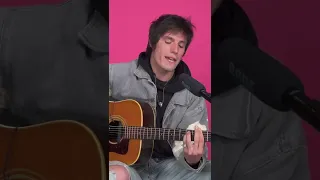 Jérémy Kapone aka Maël de LOL nous chante "Little Sister"🥲