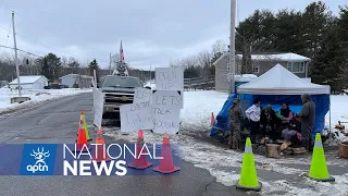 Band members in Annapolis Nation set up checkpoint to protest  against chief and council | APTN News