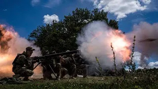 Video of destroyed Russian 203mm 2S7(M) self-propelled gun