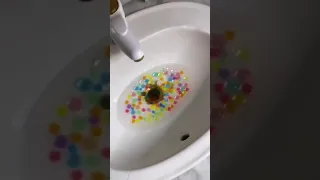 This french guy filled his tub with orbeez then had no idea how to get rid of them...