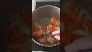 Тушёная картошка с рыбой 🐟