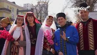 Алматинцы массово празднуют Наурыз
