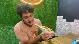 La nueva Pizza con bordes de Longaniza que no debes perderte! 🍕