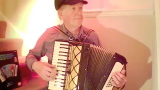 Tenpenny Bit  Irish jig on a 32 bass accordion