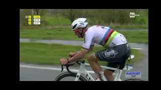 giro delle Fiandre 2024 - ultimi 3 km - fenomeno Van der poel