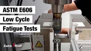 Low cycle fatigue test according to ASTM E606 at elevated temperature