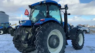 New Holland T6070 / BI HE4782