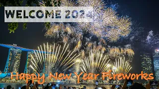 Singapore Welcome 2024 | Mesmerising Fireworks at Marina Bay Sand 🇸🇬