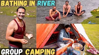 Group camping and bathing in River in jai valley - jammu & kashmir ⎜rain camping ⎜@Chefbhanu1