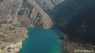 Иссыкское озеро с высоты птичьего полета (октябрь 2020) / Issyk Lake