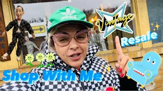 “A Lots Changed Here” | SHOP WITH ME | VINTAGE RESALE | ANTIQUE MALL FINDS | KITSCH HAUL | ROAD TRIP