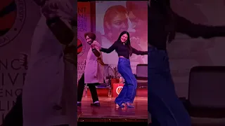 Neeru Bajwa dance on long lachi song / Kali Jhota promotion / #satindersartaaj #shorts #beastmine