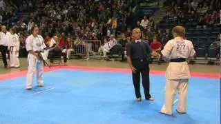 Csenge Szepesi vs Burczynska Julita - European (Shin)Kyokushin Championship Vilnius 2011