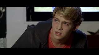 Joe Alwyn at CSSD | Scene from 'Orange is the New Black'