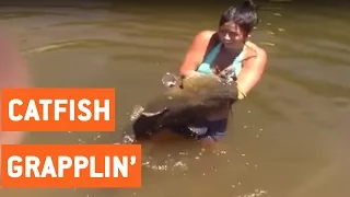 Girl Catches HUGE Catfish With Bare Hands | Catfish Noodling