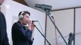 Everything Everything perform "Cough Cough" (Live in Los Angeles)
